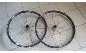 DT SWISS M1700 650B MTB kerékszett újszerű