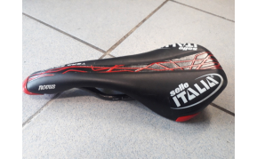 Selle Italia NOVUS Team Edition nyereg használt