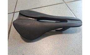 Selle Italia Boost nyereg használt