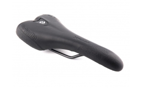 Selle Italia X-BASE nyereg