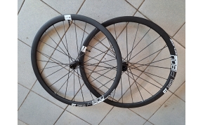 DT Swiss P1800 Spline 32DB országúti kerékszett használt