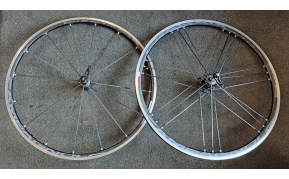 Campagnolo Shamal Ultra országúti kerékszett használt.