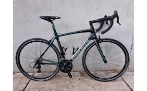 Bianchi Infinito CV carbon országúti kerékpár használt 53cm