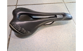 Selle Italia SLR SUPERFLOW nyereg használt