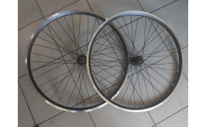 Beretta felnis menetes agyas MTB kerékszett 26-os