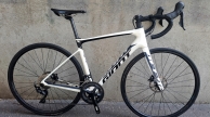 Giant Defy 2 carbon disc országúti kerékpár használt M-es